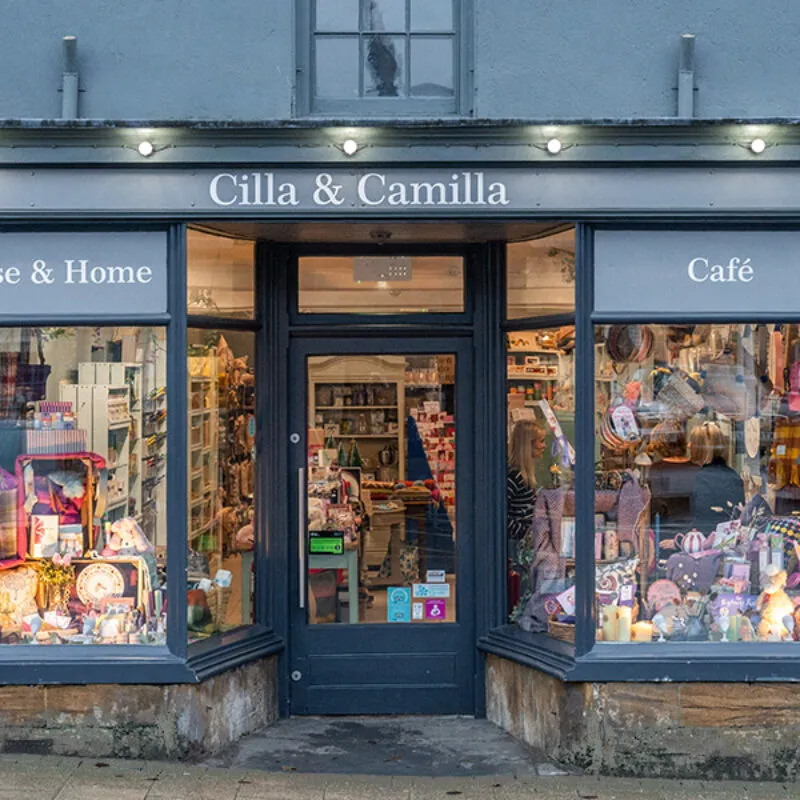 Cilla Camilla Beaminster