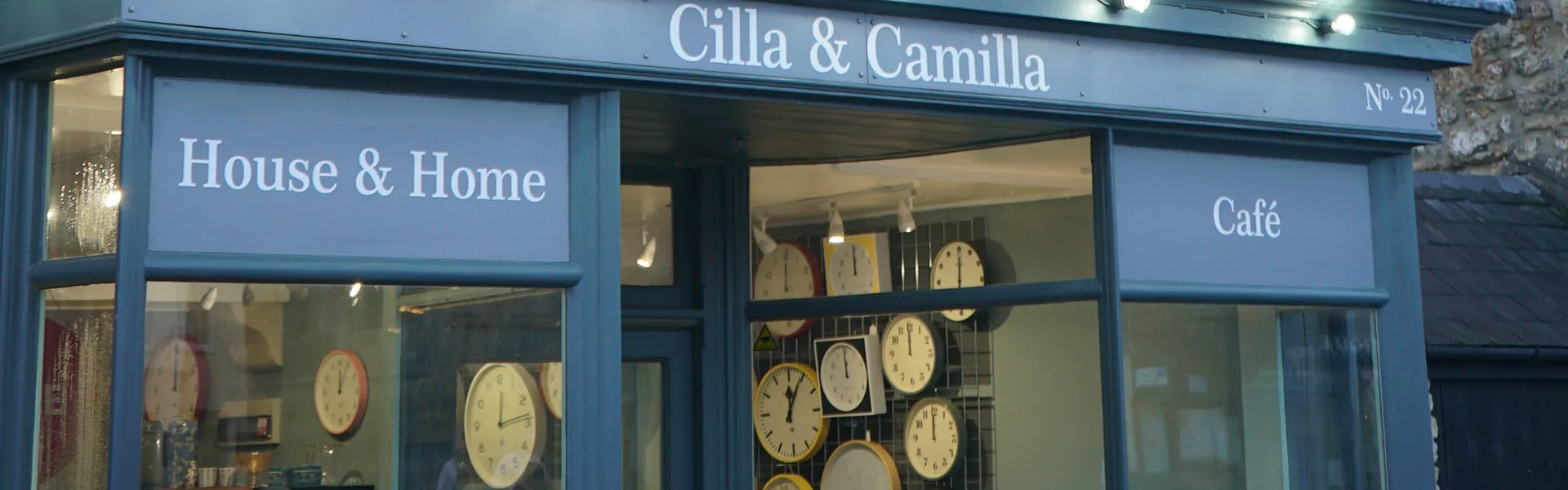 banner-cilla-and-camilla
